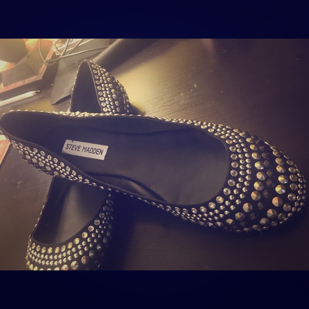 Steve Madden studded ballet flats in black size 9